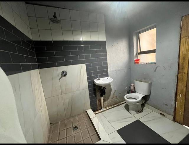 12 BEDROOM HOUSE FOR SALE IN PROTEA GLEN EXT